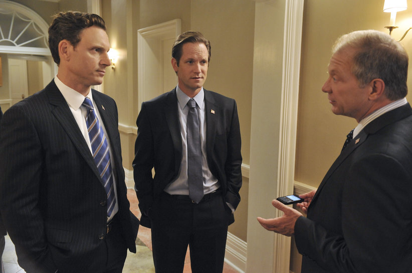 Scandal 105 "Crash and Burn"