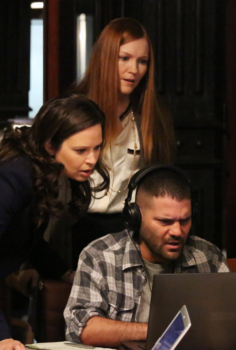 Scandal 222 "White Hat's Back On"