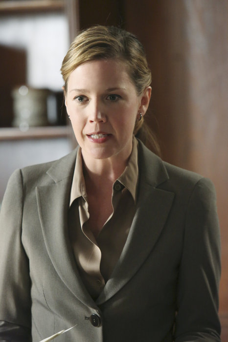 Scandal 201 "White Hat's Off"