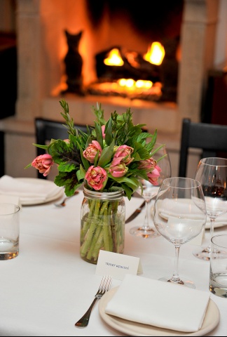 jean-stories-dinner-4113-6179C3EC561152B494875F6D364802CD280_141427461623.jpg_carousel_parties