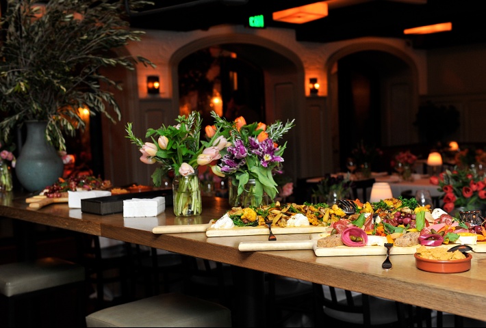 jean-stories-dinner-4157-2C641BFEB4C7302833331A7994D0AC22263_141428241126.jpg_carousel_parties