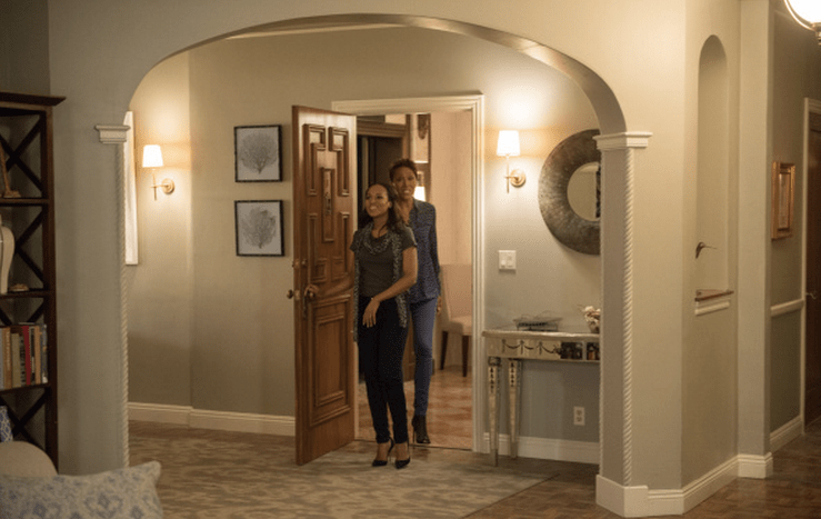 Robin Roberts Meet Kerry Washington On Set